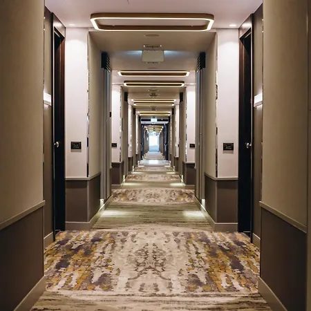 Hotel Crowne Plaza By Ihg Belgrad