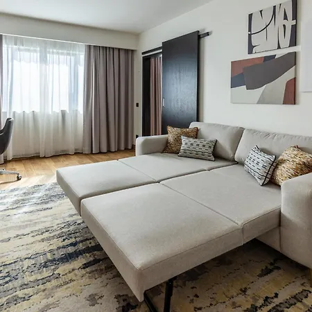 Crowne Plaza By Ihg Hotel Belgrad